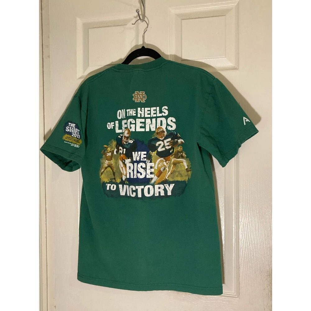 Norte Dame football mens large T-shirt